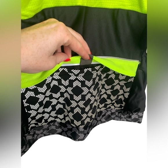 NWT Moxie Cycling Black & Yellow High Visibility Lumenex Layered Tank Size Small - Picture 6 of 9